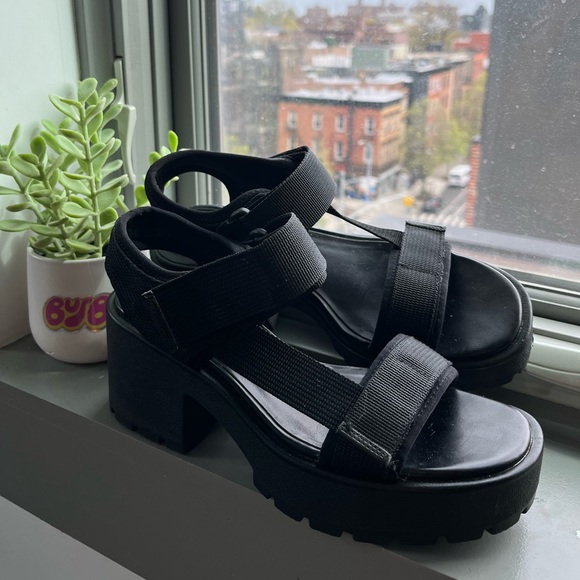 [SOLD] Vagabond platform black sandals - Picture 5 of 5
